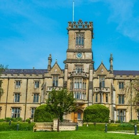 Новая программа на лето 2019 от школы Kingswood Новая программа на лето 2019 от школы Kingswood